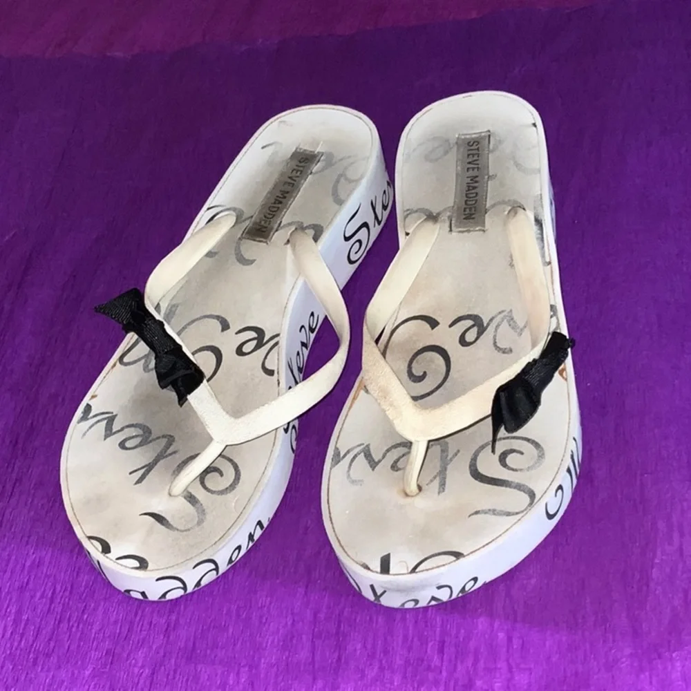 Steve Madden flip flop wedges